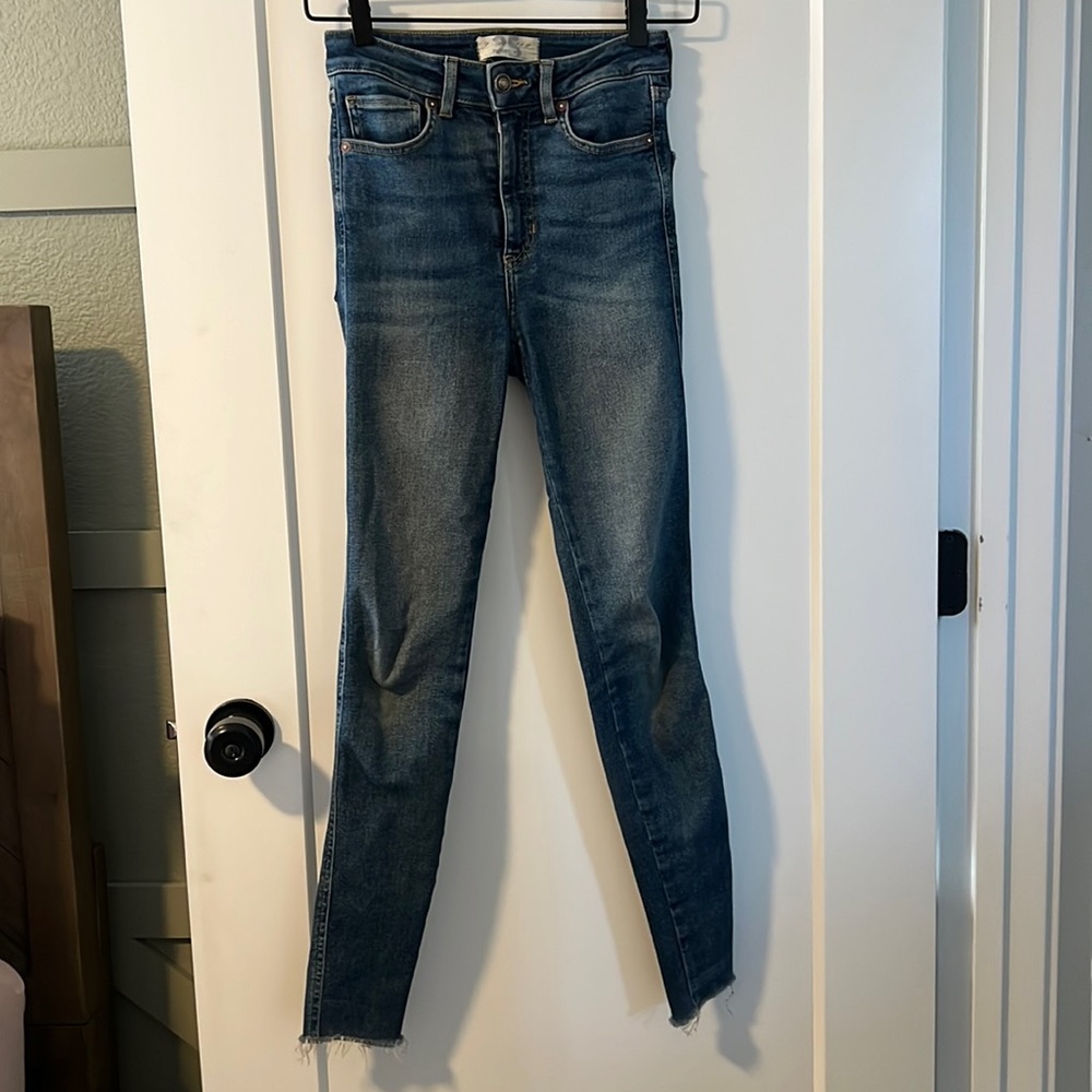 Free People high rise skinny jeans, size 25 (0) - Picture 2 of 4